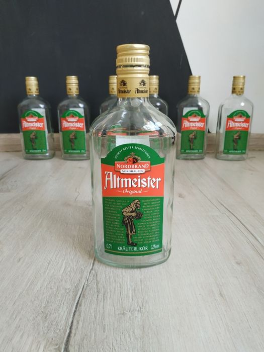 Бутылки от ликера "Altmeister" 20 шт.