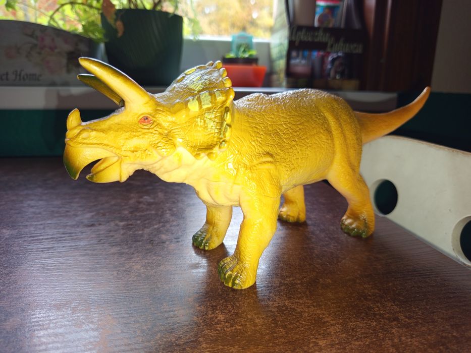 Gumowy Triceratops Dinozaur zakupiony w Smyku
