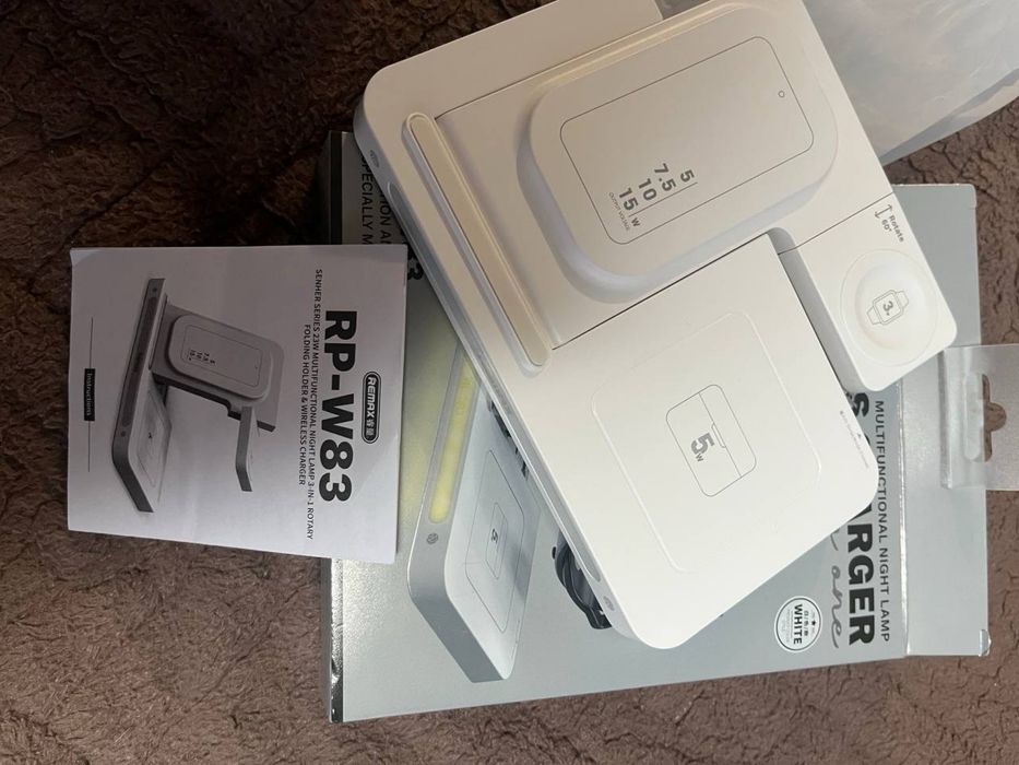 Бездротова зарядка REMAX RP-W83 23W 3в1