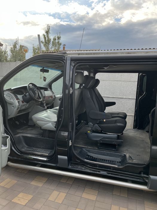 Opel vivaro 2.5 Дизель