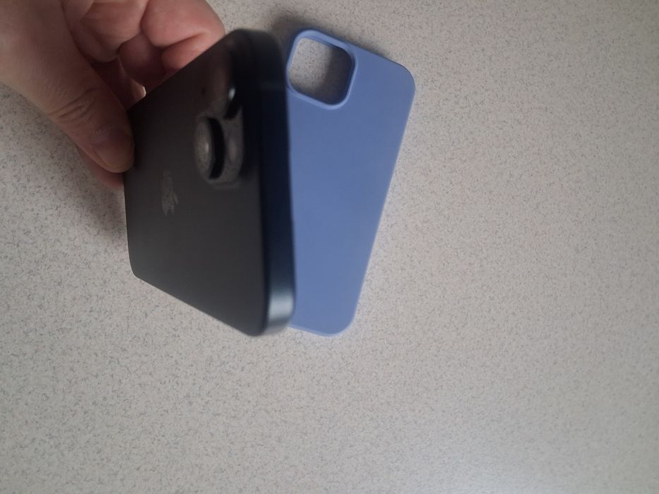 Продам Iphone 15 128gb