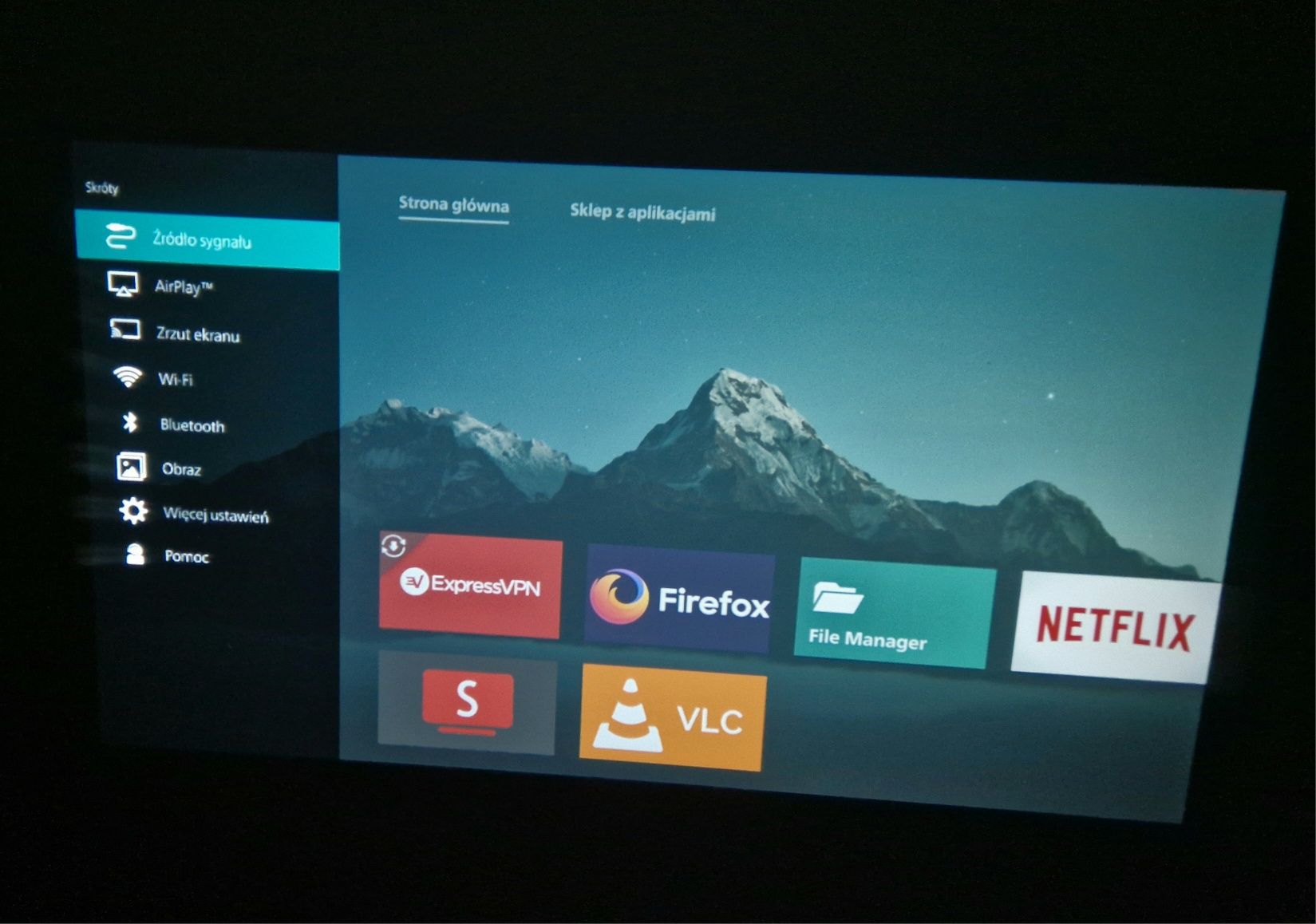 Projektor philips led. Wifi, android, bluetooth