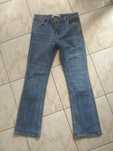 Poszerzane damskie jeansy