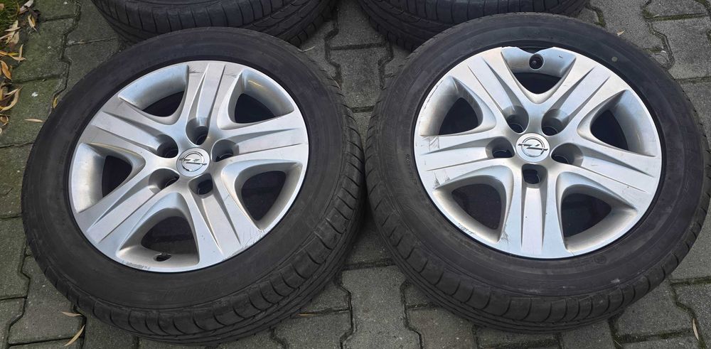 Aluminiowe Felgi OPEL INSIGNIA 5x120 R17 Opona