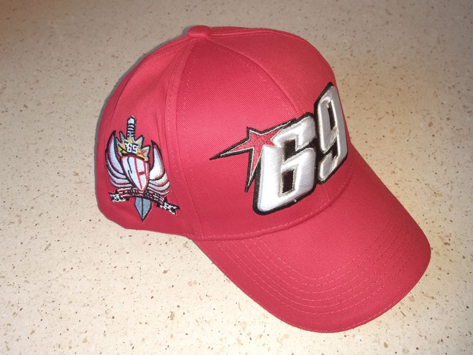 Bejsbolówka czapka z daszkiem haft