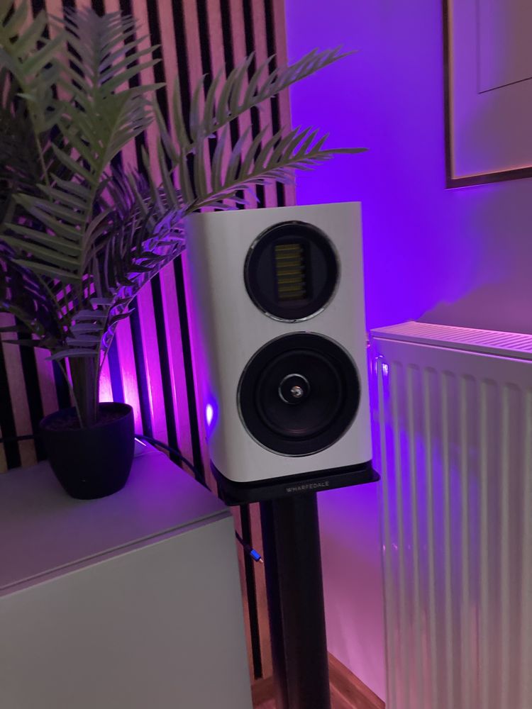 Kolumny głośniki Wharfedale EVO 4.1 białe jak nowe !