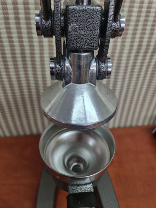 Ręczna solidna wyciskarka do cytrusów