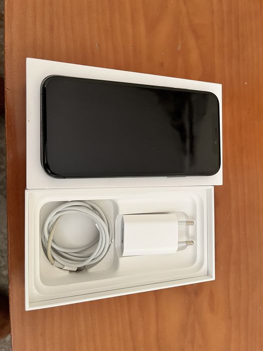 iPhone X in Like-New Condition64309864120833123