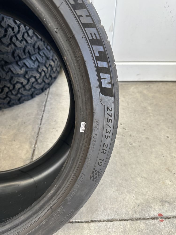 275/35/19 michelin