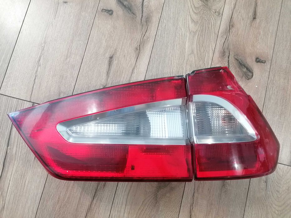 Lampa tylna tył prawa Ford Galaxy 2008