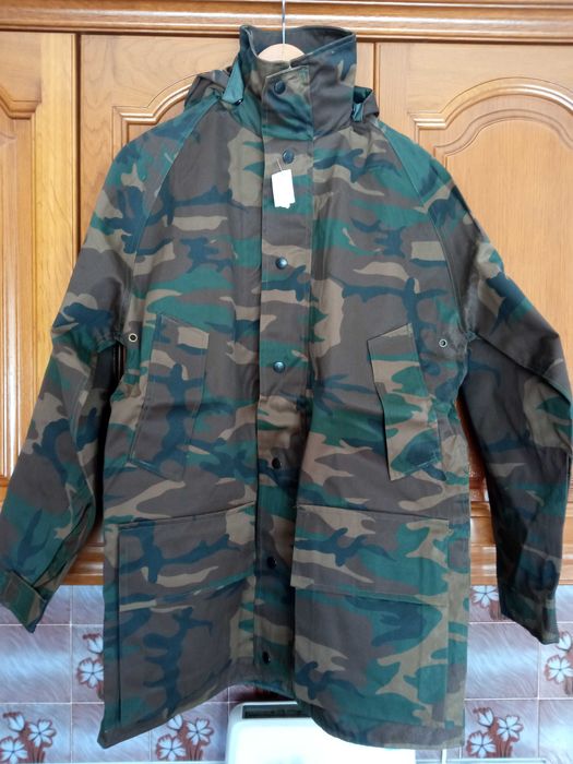 Casaco softshell camuflado Woodland corta vento impermeável M