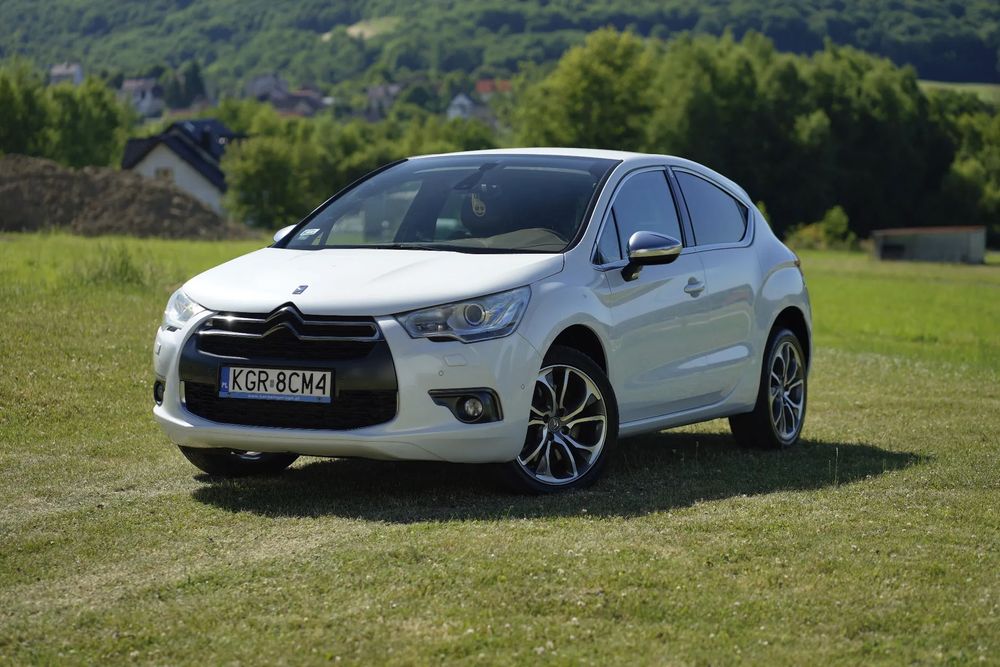 Citroën DS4 Citroen DS4 Sport 1.6 200 KM • 2012 • Benzyna • Biała Perła