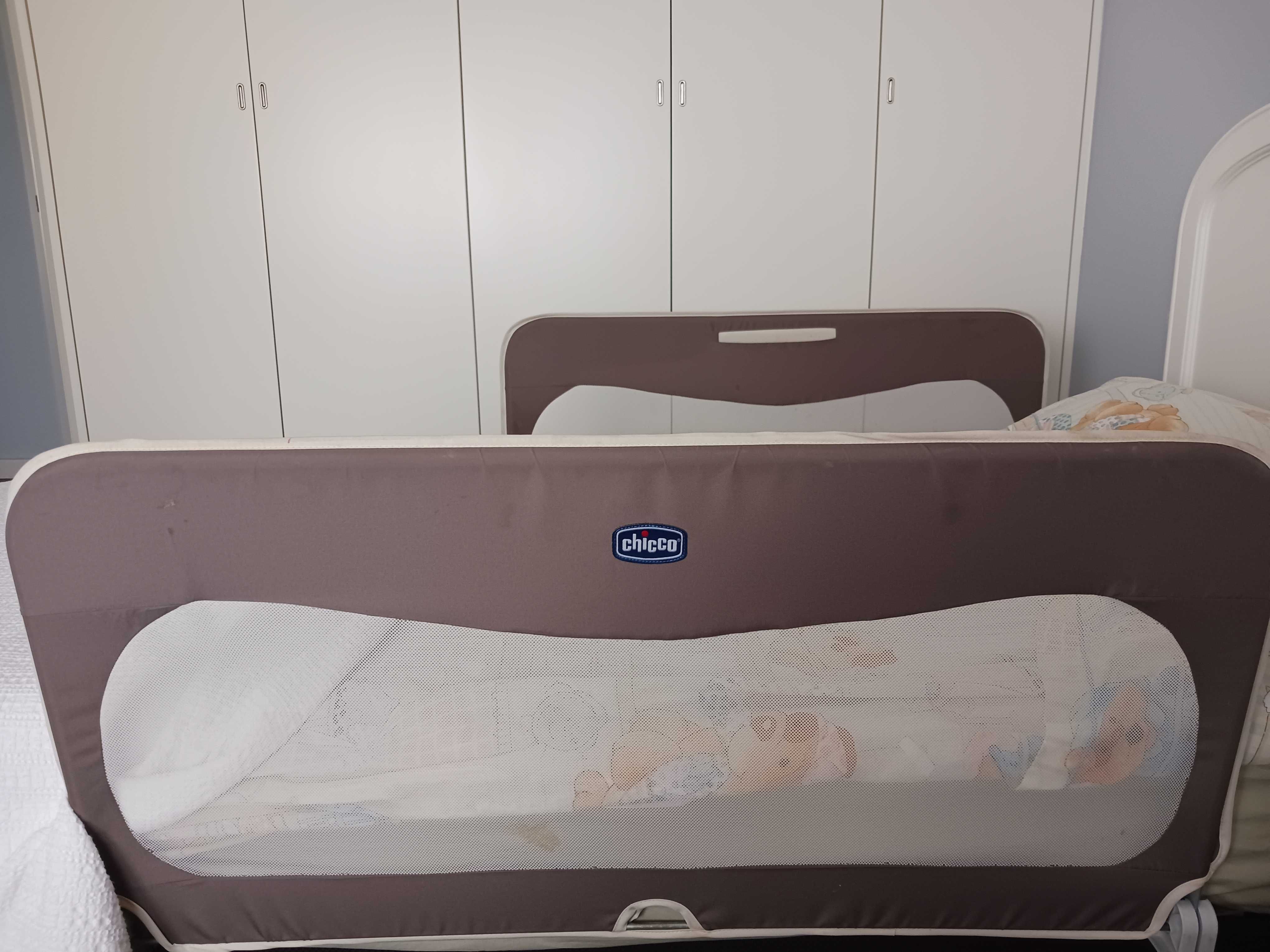 Barreira cama da Chicco criança