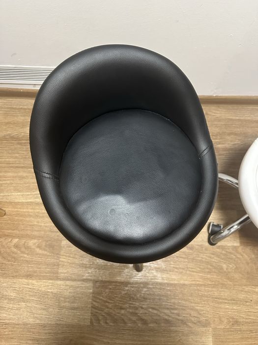 Стілець косметологічний. Стілець майстра