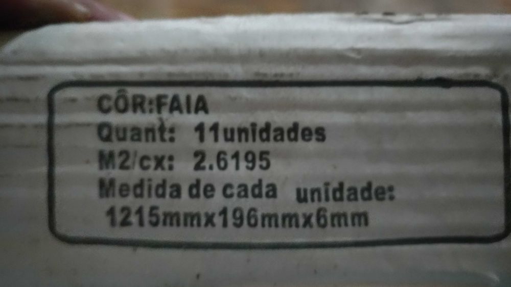 Chão flutuante novo