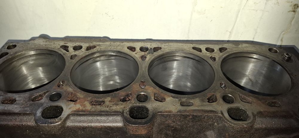 Блок циліндрів поршня шатуни коленвал 2.0 RF7J Mazda 6 5 3