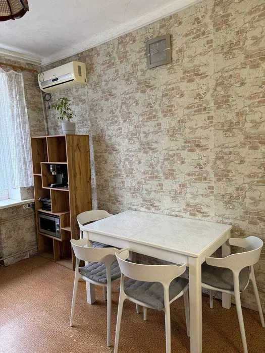 Продам 2к квартиру 56м2 метро Тракторный завод/ХТЗ, Масельского,