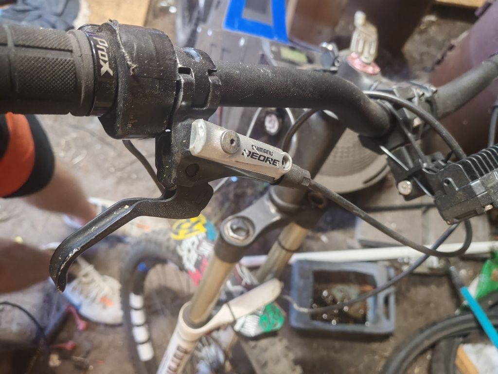 Hamulce Shimano deore