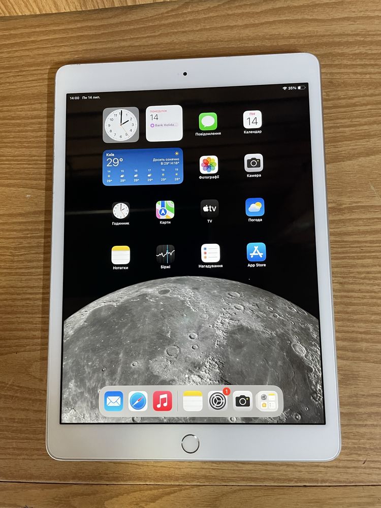 iPad 8 на 128gb.