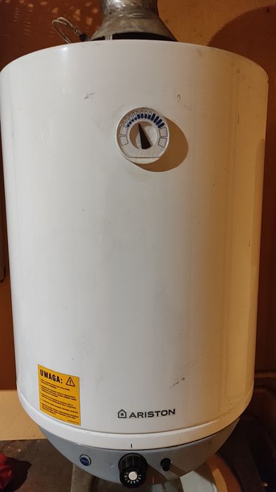Piec gazowy do podgrzewania wody Ariston 77L 80V CA