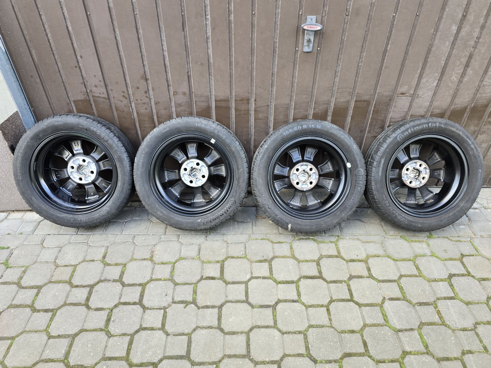 Felgi z oponami 165/60R15 Citroen C1 4x100 Toyota Aygo Peugeot 108