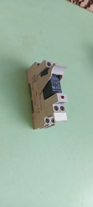 Цокольное реле  ABB CR-P024DC2