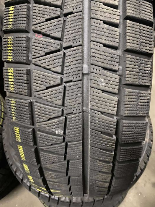 Зимові Бріджстоун 225/50/17 Bridgestone Blizzak Revo GZ зал.95%+інші
