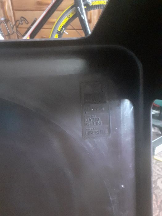 Stolik kawowy Amanta, Mario Bellini