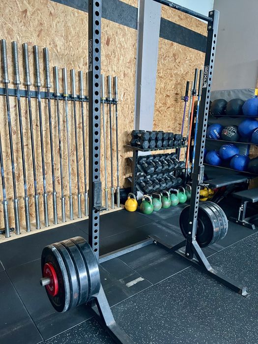 Squat Stand and Pullup station