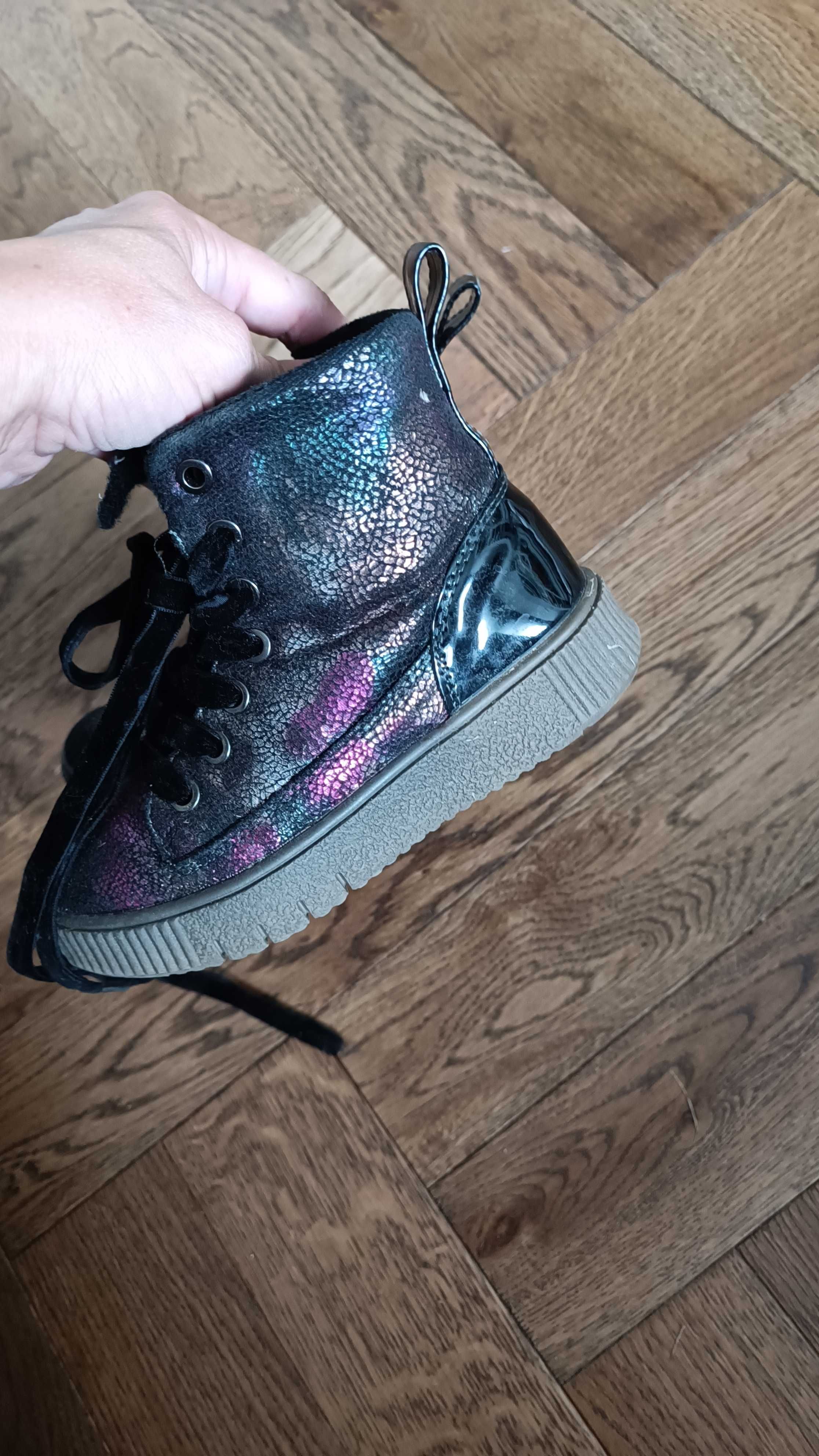 Buty wiosenno- jesienne dla dziewczynki Cool club/ smyk