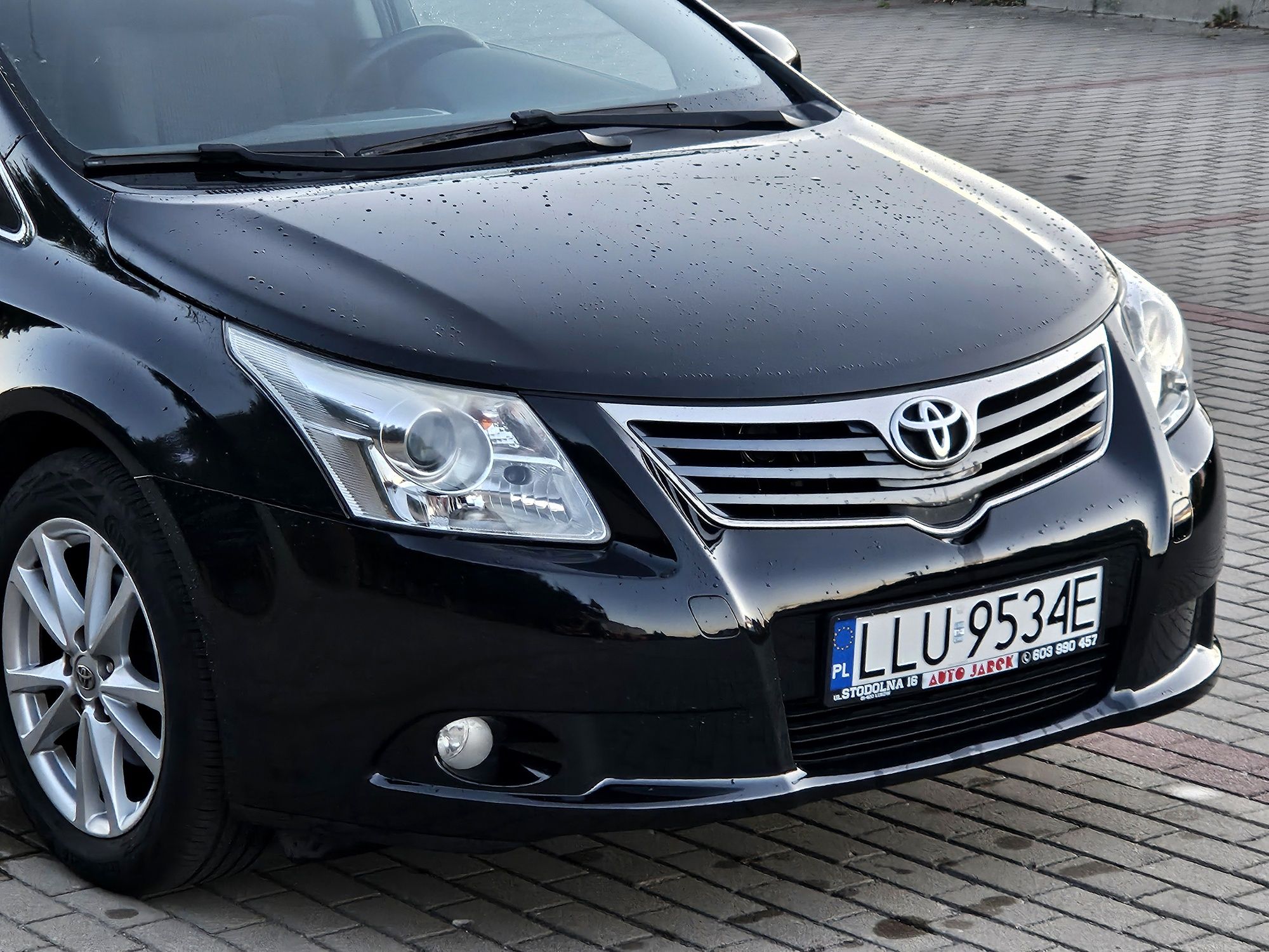 Toyota Avensis 2011r. 1.6 Benz.