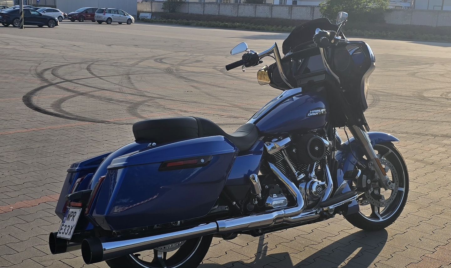 Harley Davidson  Street Glide  2024