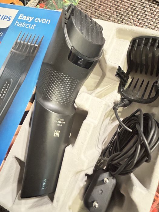 Продам машинку для стрижки PHILIPS Series3000