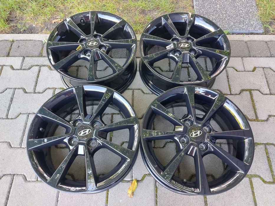 15 4x100 KIA Picanto III Rio Stonic HYUNDAI i10 i20 Toyota Yaris Swift