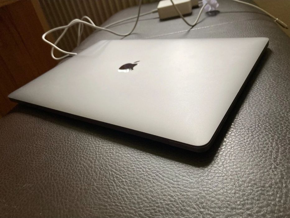 MacBook Pro 16 2019 i7 32gb 512gb 4gb