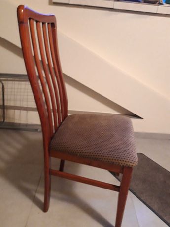 Krzesła z Jasienicy (drewno), kolor brąz mahoń , 4 sztuki