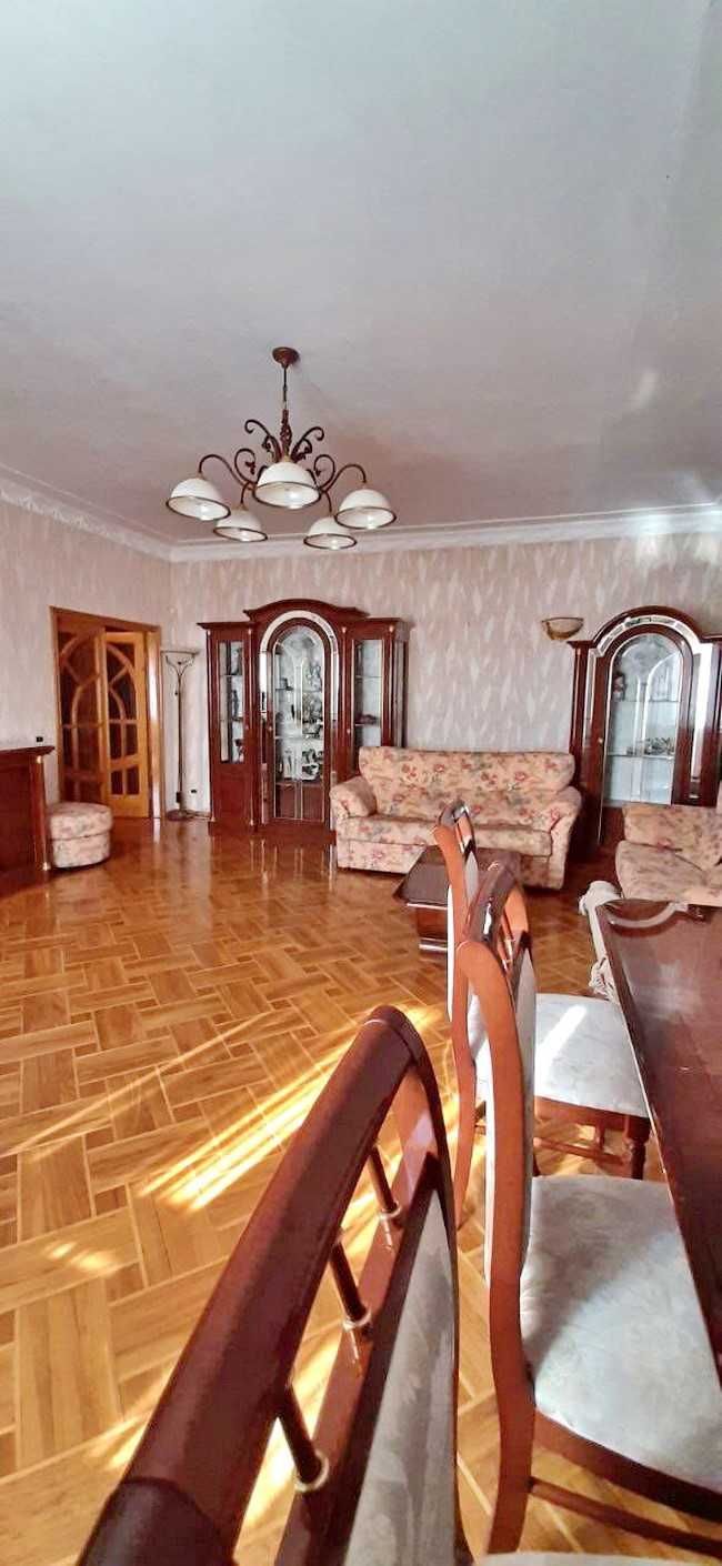 Продам 4-х комн. кв. на ул. Дунаева / Французский seg-01