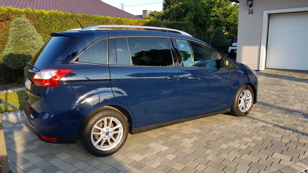 Ford c-max grand