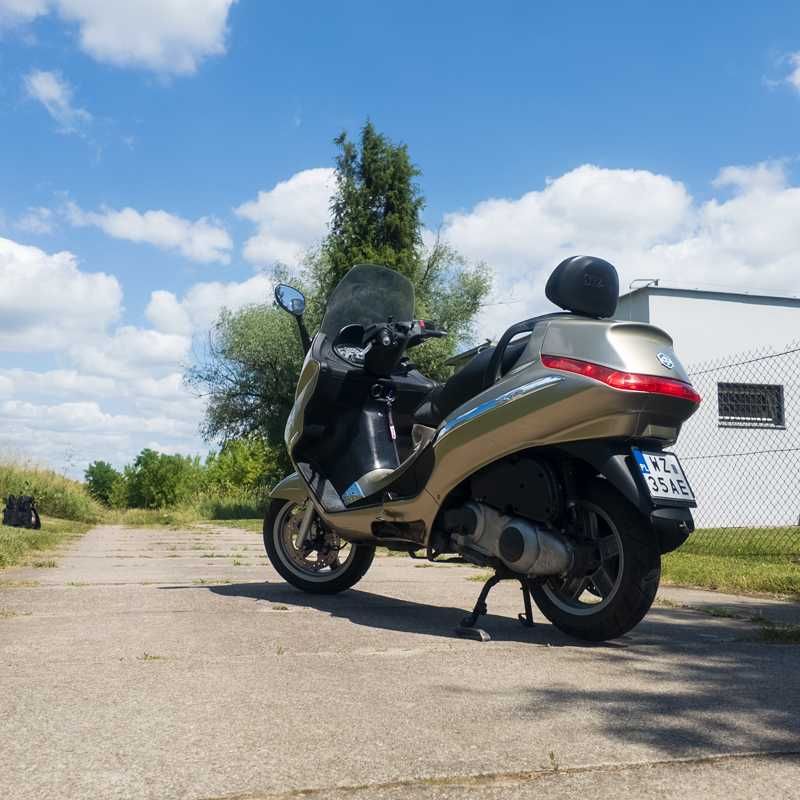 Piaggio X8 2006r.