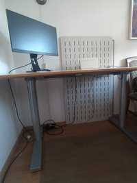 biurko z  elektryczną regulacją wysokości