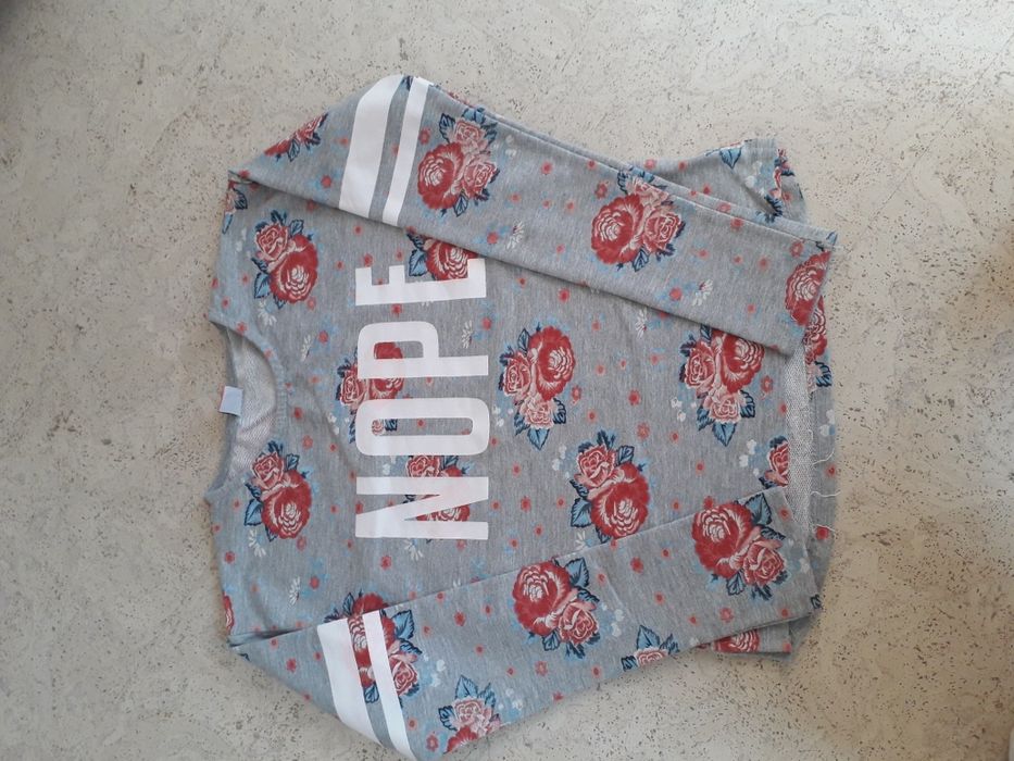 Bluza kwiaty napis 146/152