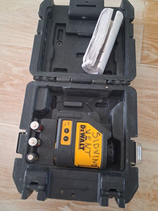 Dewalt DW087 laser