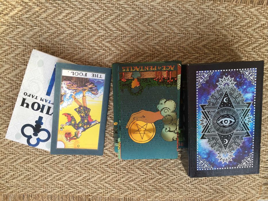 Золотое Изумрудное Таро Уэйта (Gold Foil)  пластиковое