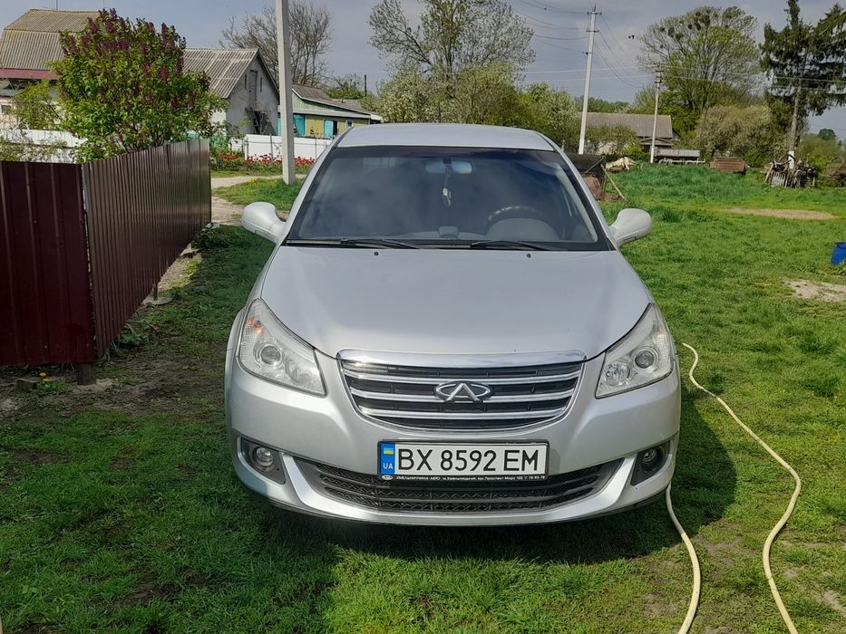 Продам авто чері Е5