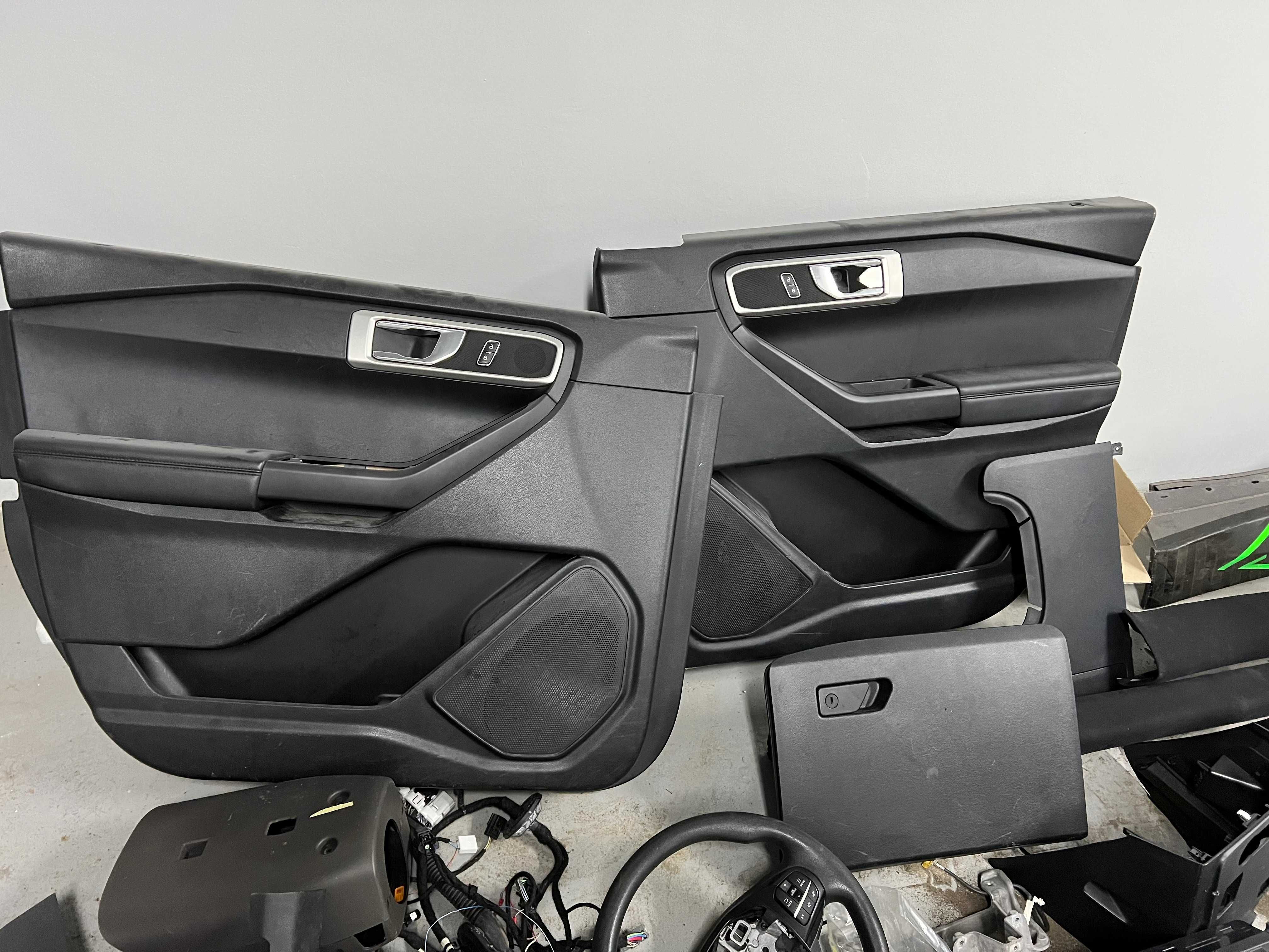Ford Explorer  6 продам залишки поліція
