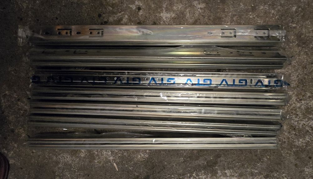 Prowadnice meblowe do szuflad