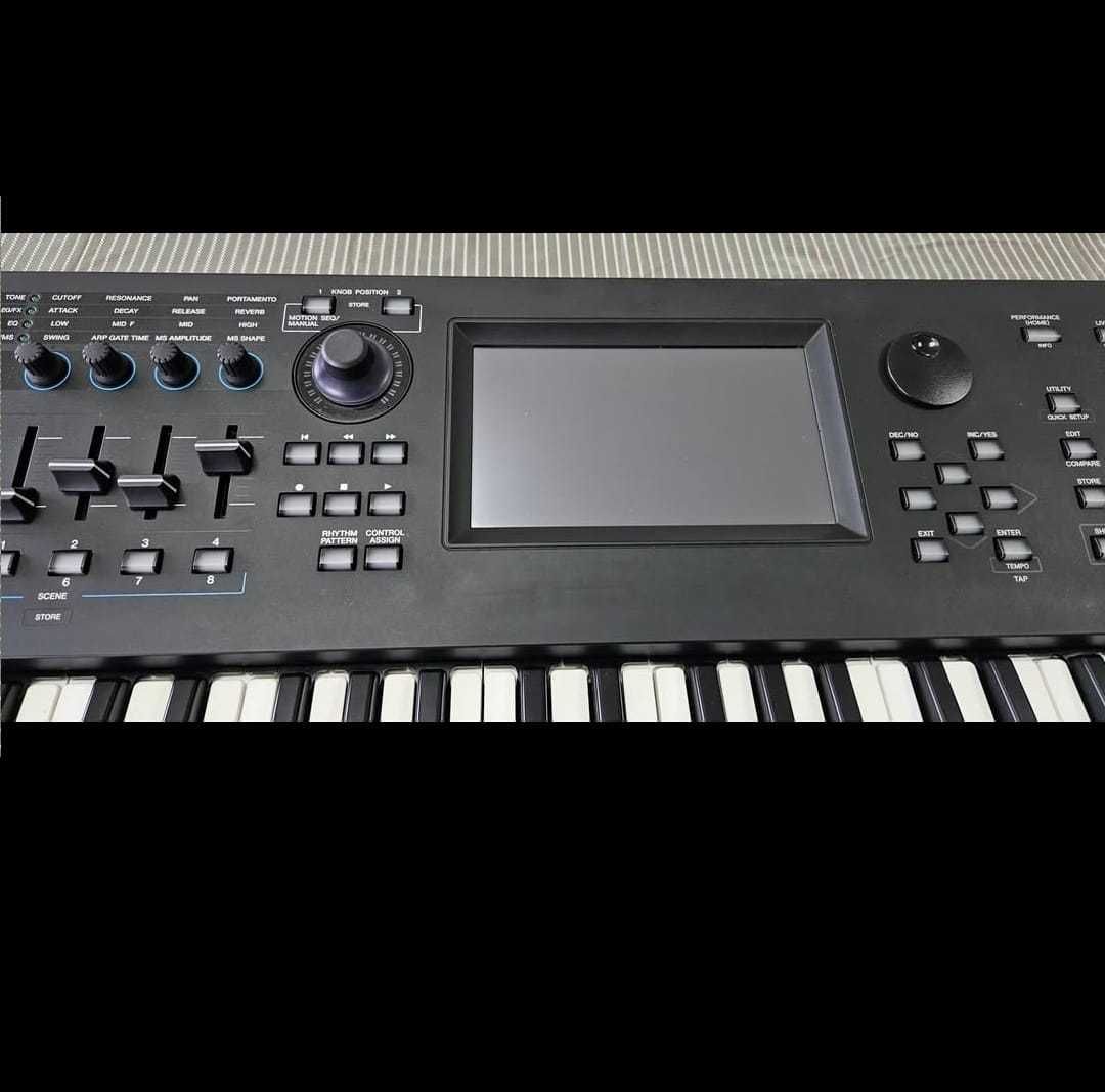 Teclado MODX7 yamaha