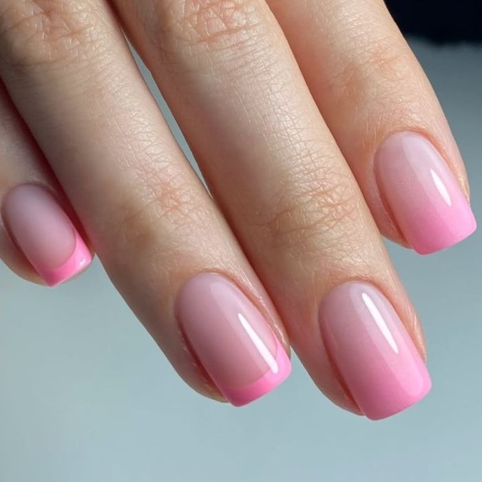 Манікюр, педикюр, нарощування ЦЕНТР