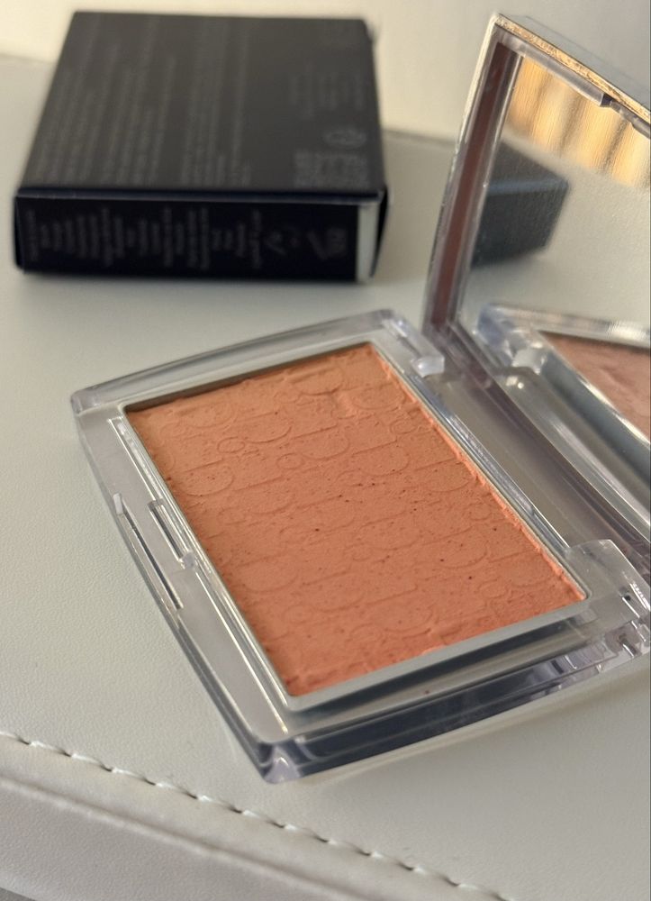Dior Backstage Rosy Glow kolor 004 Coral