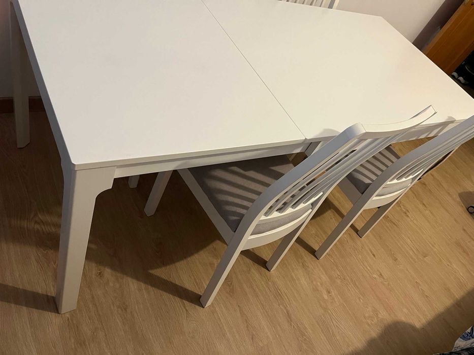 Mesa de jantar expansível e 4 cadeiras Ekedalen Ikea